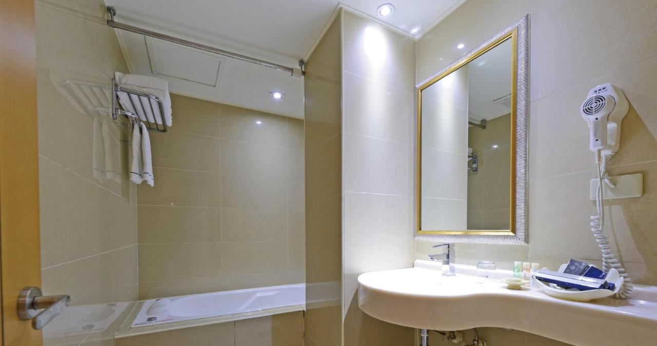 K Hotel Keelung Luaran gambar